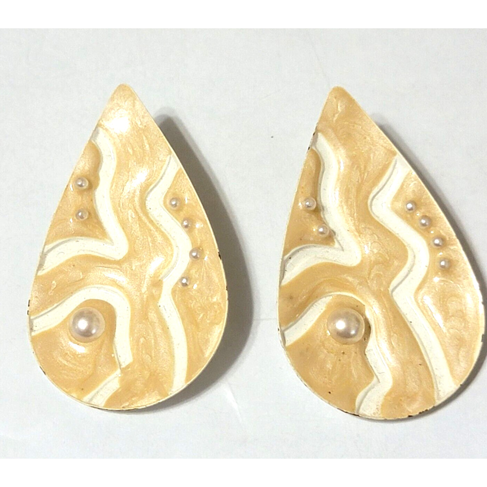 Vintage Pierced Earrings Faux Pearl Enamel Large Abstract Cream Tan‎ 2" kp-48